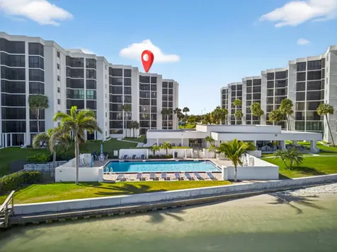 19800 Sandpointe Bay Drive Tequesta FL 33469