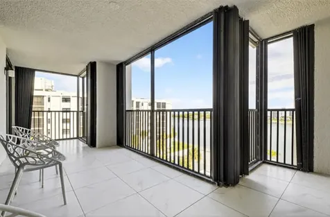 19800 Sandpointe Bay Drive Tequesta FL 33469