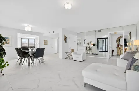 19800 Sandpointe Bay Drive Tequesta FL 33469