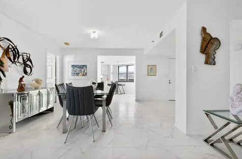 19800 Sandpointe Bay Drive Tequesta FL 33469