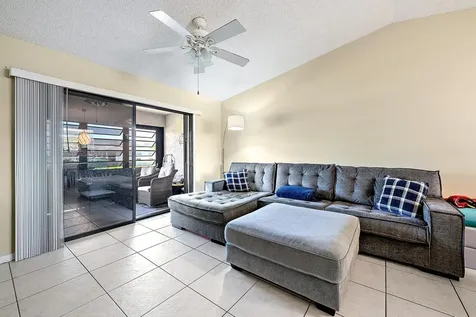 1271 SE Parkview Place Stuart FL 34994