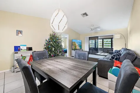 1271 SE Parkview Place Stuart FL 34994