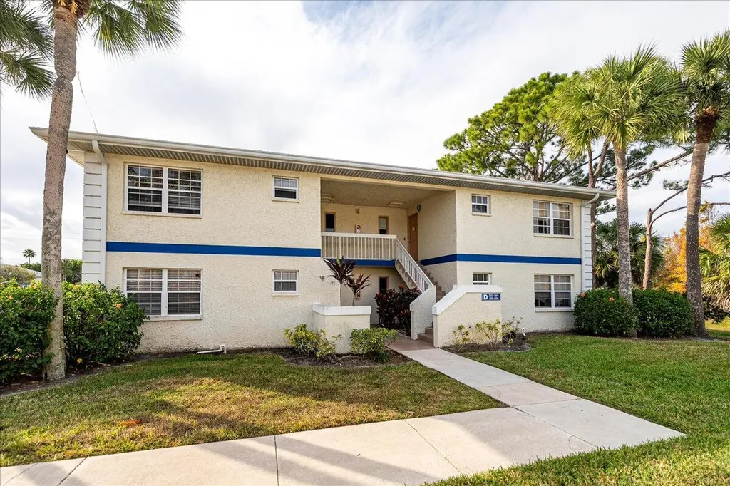 1506 Se Royal Green Circle Port Saint Lucie FL 34952
