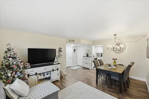 1506 Se Royal Green Circle Port Saint Lucie FL 34952