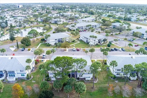 1506 Se Royal Green Circle Port Saint Lucie FL 34952