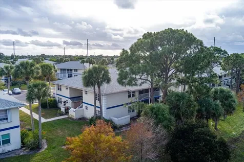 1506 Se Royal Green Circle Port Saint Lucie FL 34952
