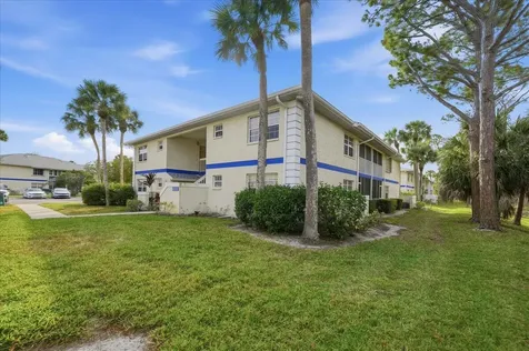 1506 Se Royal Green Circle Port Saint Lucie FL 34952