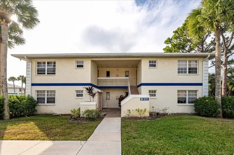 1506 Se Royal Green Circle Port Saint Lucie FL 34952
