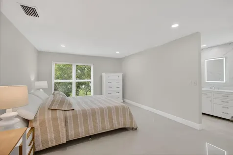 5735 Lakeview Mews Circle Boynton Beach FL 33437