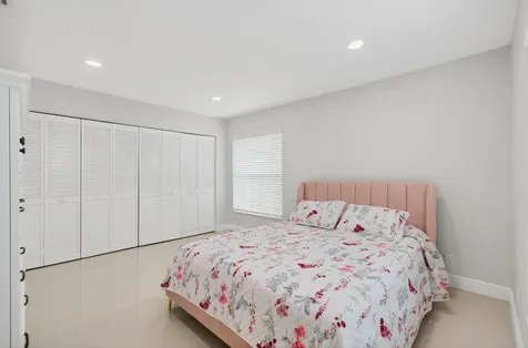 5735 Lakeview Mews Circle Boynton Beach FL 33437