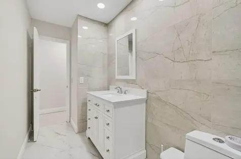 5735 Lakeview Mews Circle Boynton Beach FL 33437