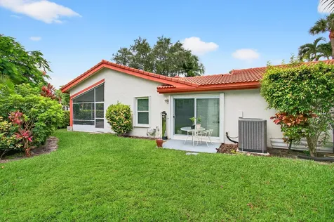 5735 Lakeview Mews Circle Boynton Beach FL 33437