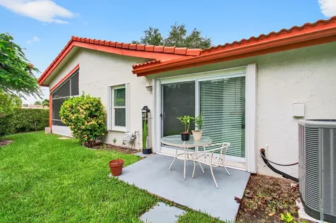 5735 Lakeview Mews Circle Boynton Beach FL 33437