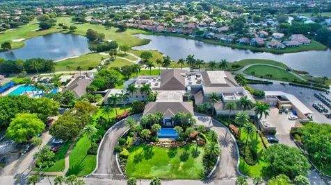 5735 Lakeview Mews Circle Boynton Beach FL 33437
