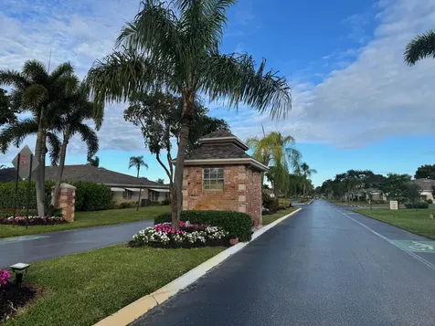 917 S Drive Terrace Delray Beach FL 33445