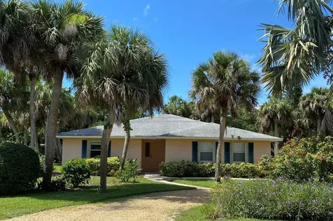 956 Tulip Lane Vero Beach FL 32963