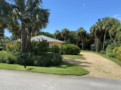 956 Tulip Lane Vero Beach FL 32963