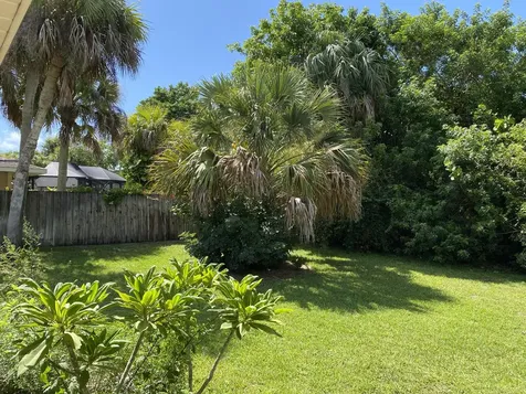 956 Tulip Lane Vero Beach FL 32963