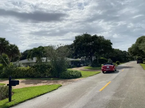 956 Tulip Lane Vero Beach FL 32963