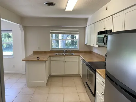 956 Tulip Lane Vero Beach FL 32963
