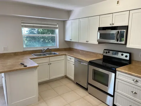956 Tulip Lane Vero Beach FL 32963