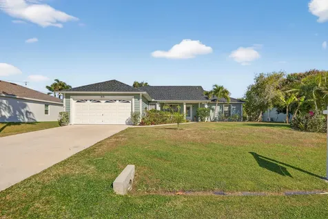 615 Se Dean Terrace Port Saint Lucie FL 34984