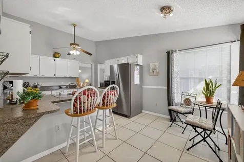 615 Se Dean Terrace Port Saint Lucie FL 34984
