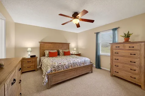 615 Se Dean Terrace Port Saint Lucie FL 34984