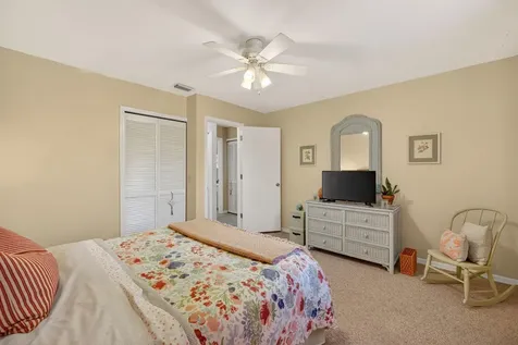 615 Se Dean Terrace Port Saint Lucie FL 34984