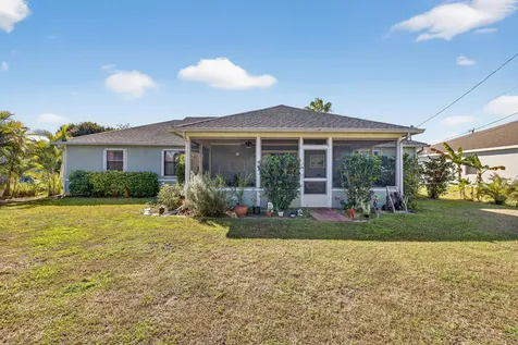 615 Se Dean Terrace Port Saint Lucie FL 34984