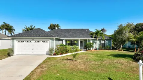 615 Se Dean Terrace Port Saint Lucie FL 34984