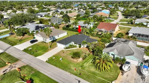 615 Se Dean Terrace Port Saint Lucie FL 34984