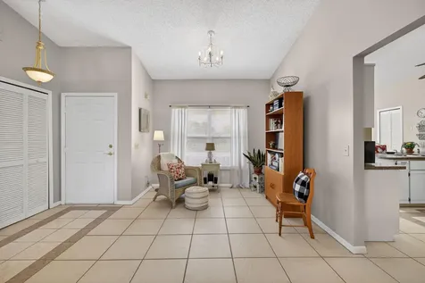 615 Se Dean Terrace Port Saint Lucie FL 34984