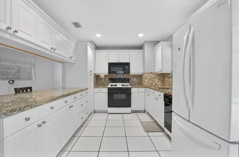 514 Riverside Drive Palm Beach Gardens FL 33410