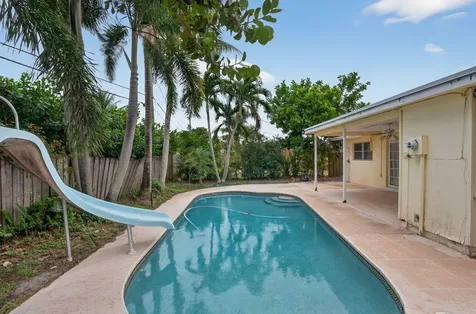 514 Riverside Drive Palm Beach Gardens FL 33410