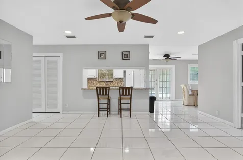 514 Riverside Drive Palm Beach Gardens FL 33410