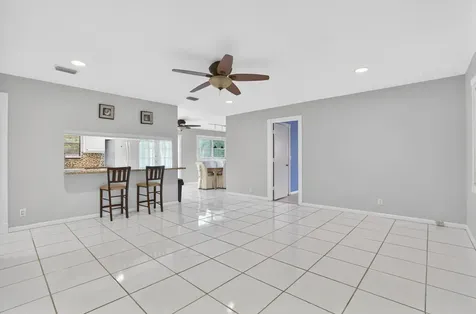 514 Riverside Drive Palm Beach Gardens FL 33410