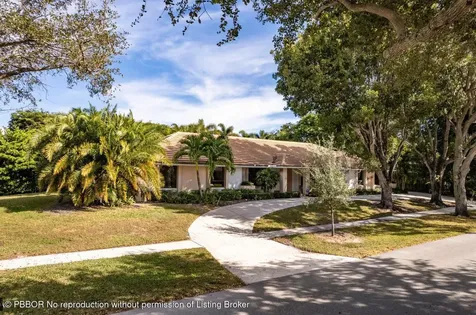 2812 Embassy Drive West Palm Beach FL 33401
