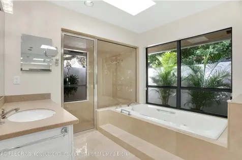 2812 Embassy Drive West Palm Beach FL 33401