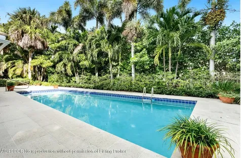 2812 Embassy Drive West Palm Beach FL 33401