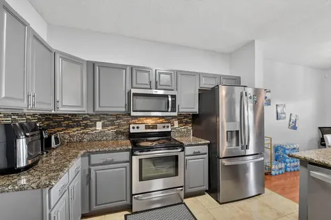 4322 Emerald Lake Worth FL 33461