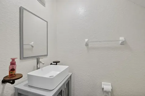 4322 Emerald Lake Worth FL 33461