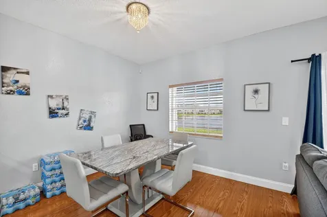 4322 Emerald Lake Worth FL 33461