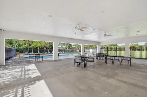 4322 Emerald Lake Worth FL 33461
