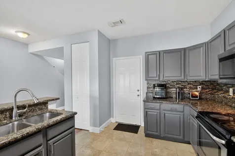 4322 Emerald Lake Worth FL 33461