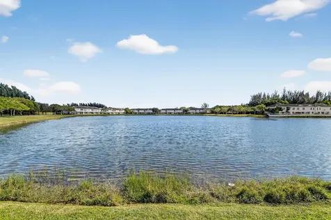 4322 Emerald Lake Worth FL 33461