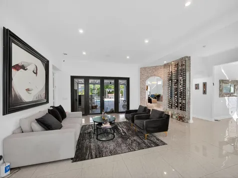 125 Pembroke Drive Palm Beach Gardens FL 33418