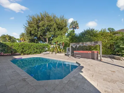 125 Pembroke Drive Palm Beach Gardens FL 33418