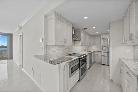 2760 S Ocean Boulevard Palm Beach FL 33480