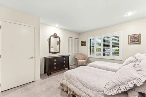 15 Eastgate Drive Boynton Beach FL 33436